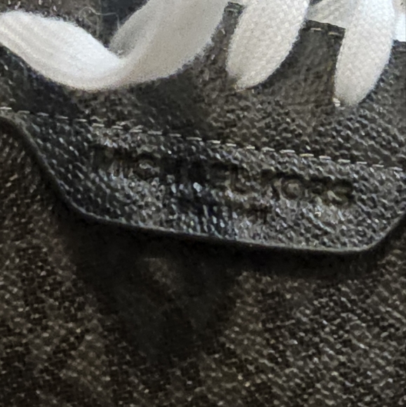 Michael Kors Nate Sneakers. - Picture 7 of 10